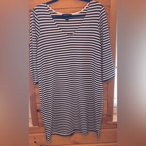 Karen Kane V-neck Black and White Striped Dress Large